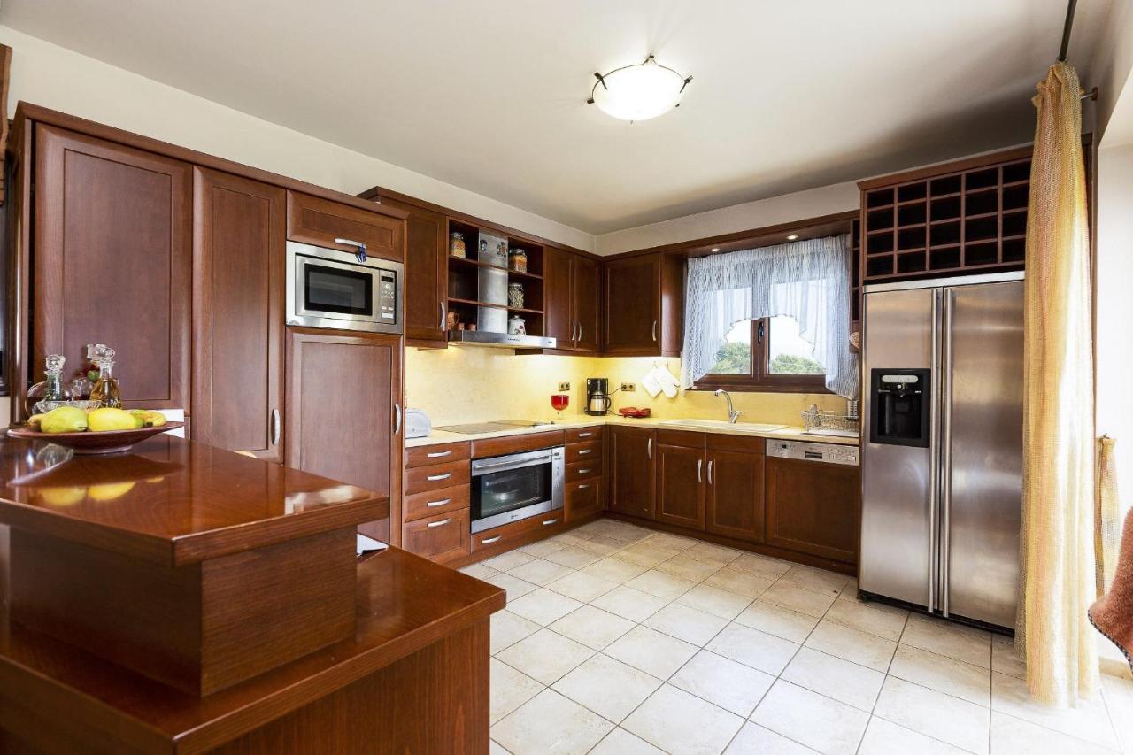 Villa Natura - With Private Heated Pool Tria Monastiria Εξωτερικό φωτογραφία